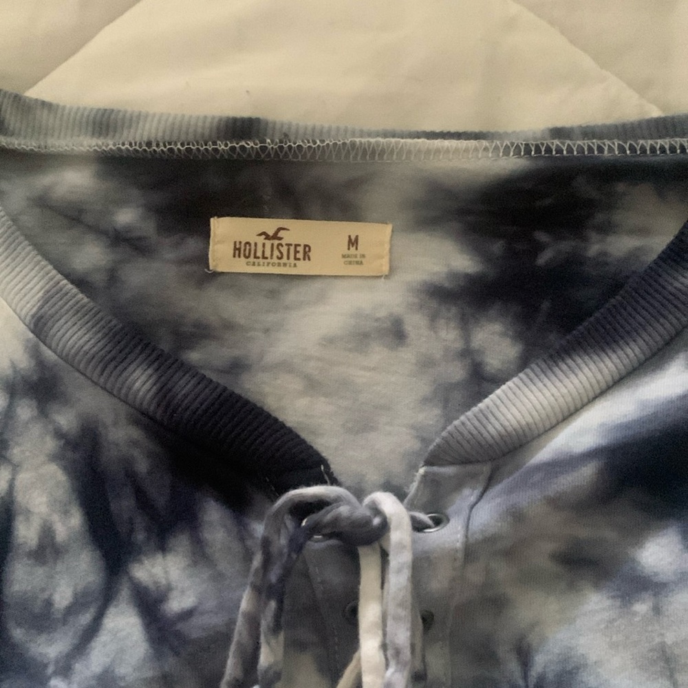 Hollister long sleeve shirt